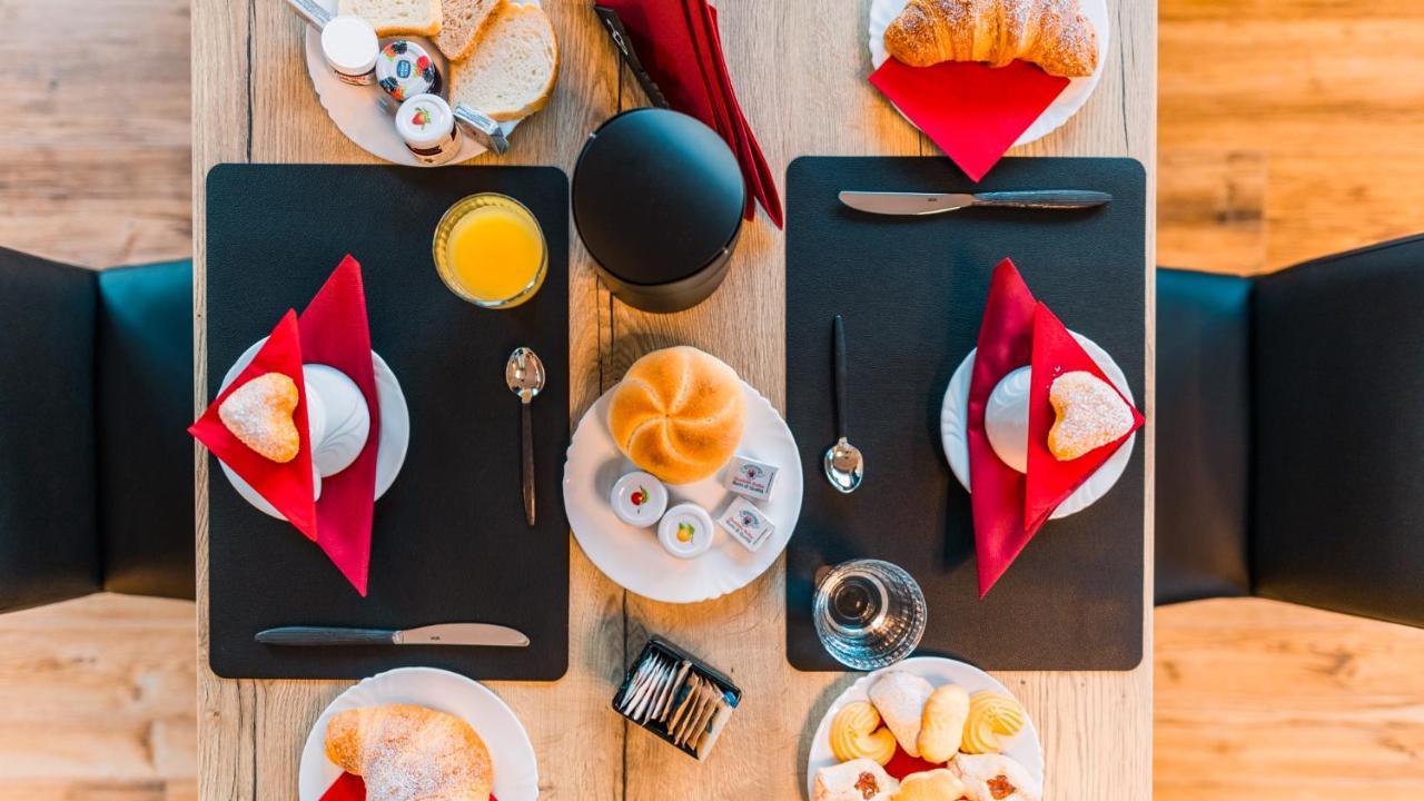 Hotel Dolomiti Di De Martin D Oscar Comèlico Superiore Екстериор снимка