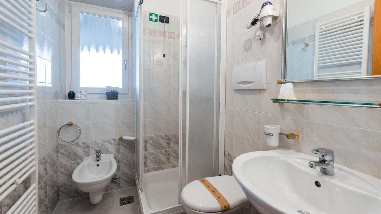 Hotel Dolomiti Di De Martin D Oscar Comèlico Superiore Екстериор снимка